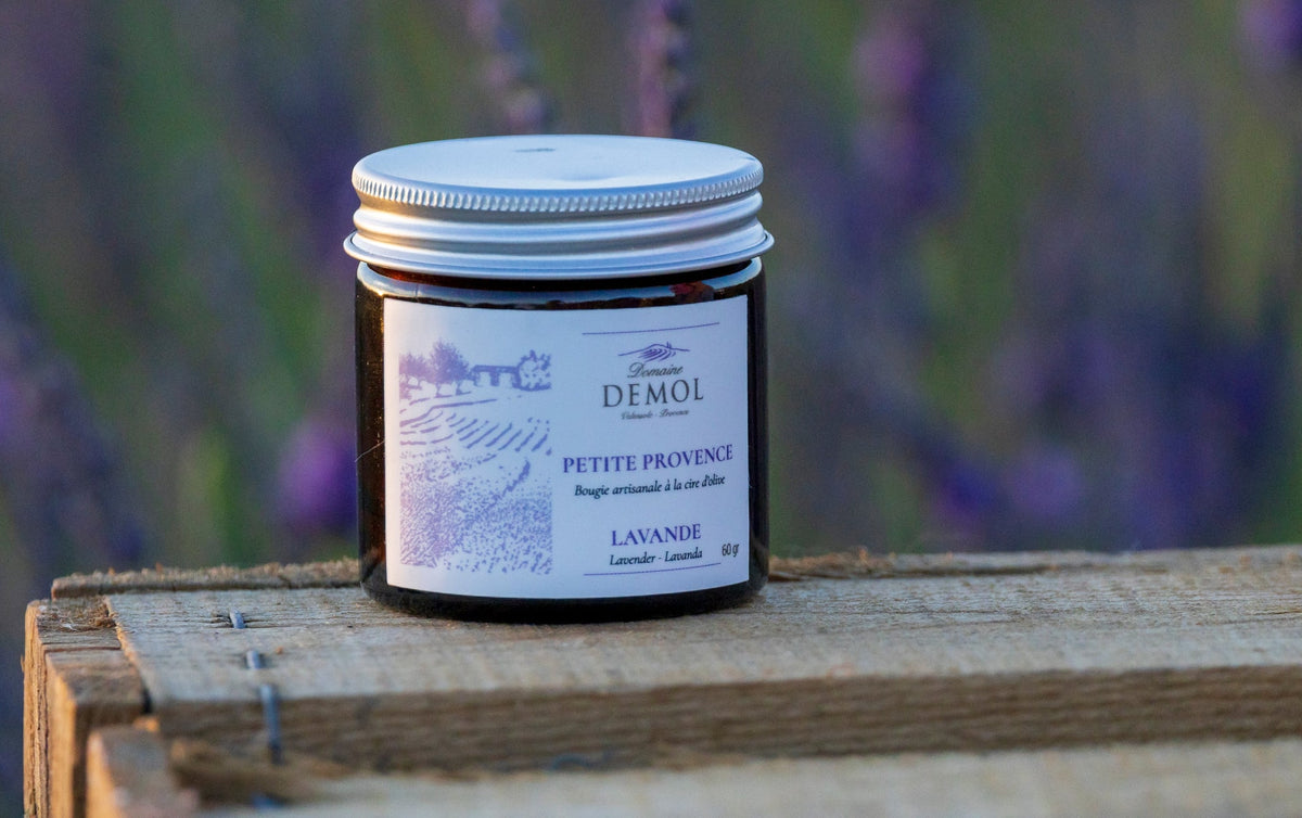 Bougie artisanale à la cire d'abeille Petite Provence parfum lavande, Domaine Demol