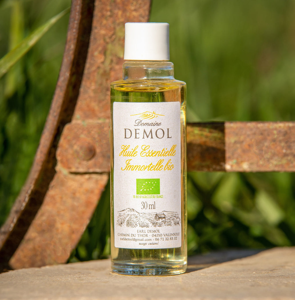 Flacon d'huile essentielle d'immortelle BIO 30 ml du Domaine Demol, récoltée en Haute-Provence
